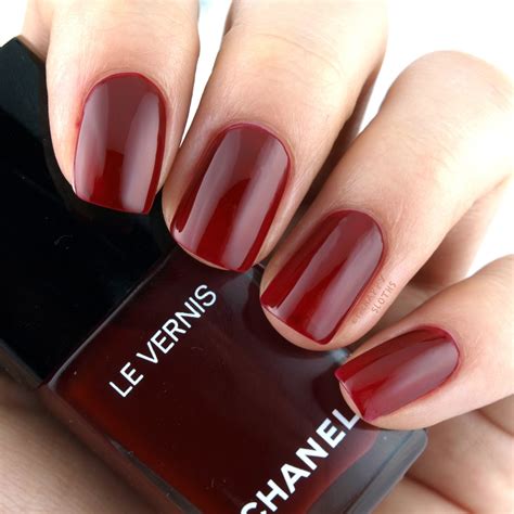 chanel coco rouge nail polish|Chanel le vernis nail polish.